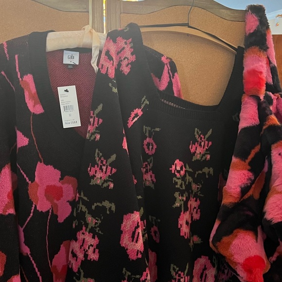 COPY - NEW | Knockoff Sweater - Picture 3 of 8